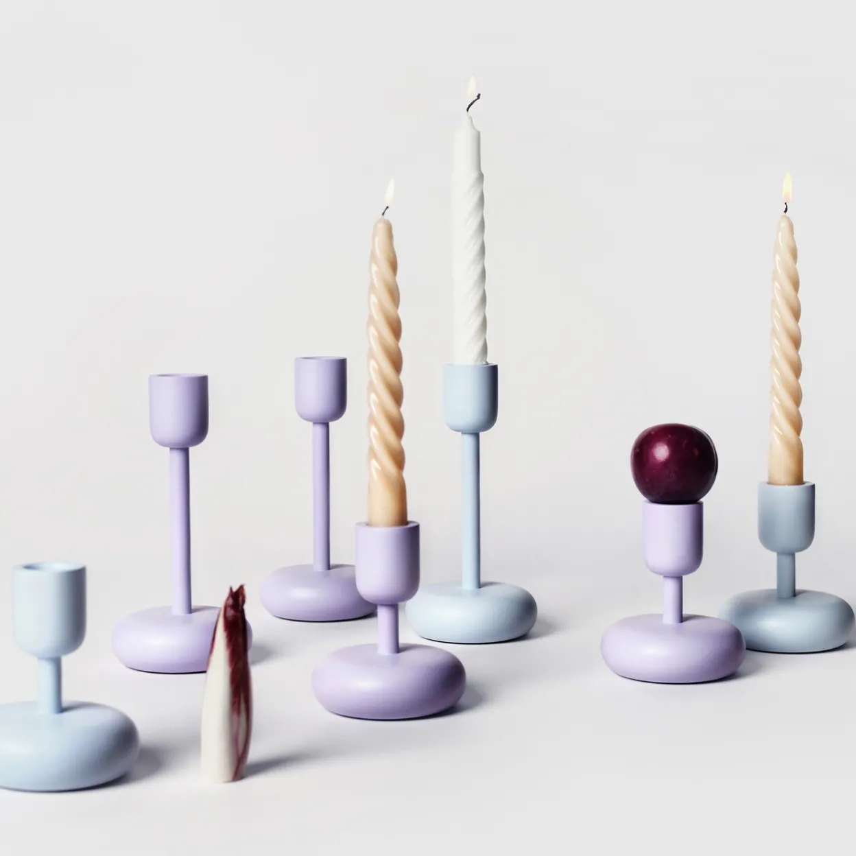 Kynttilänjalka 183mm vaalea lila