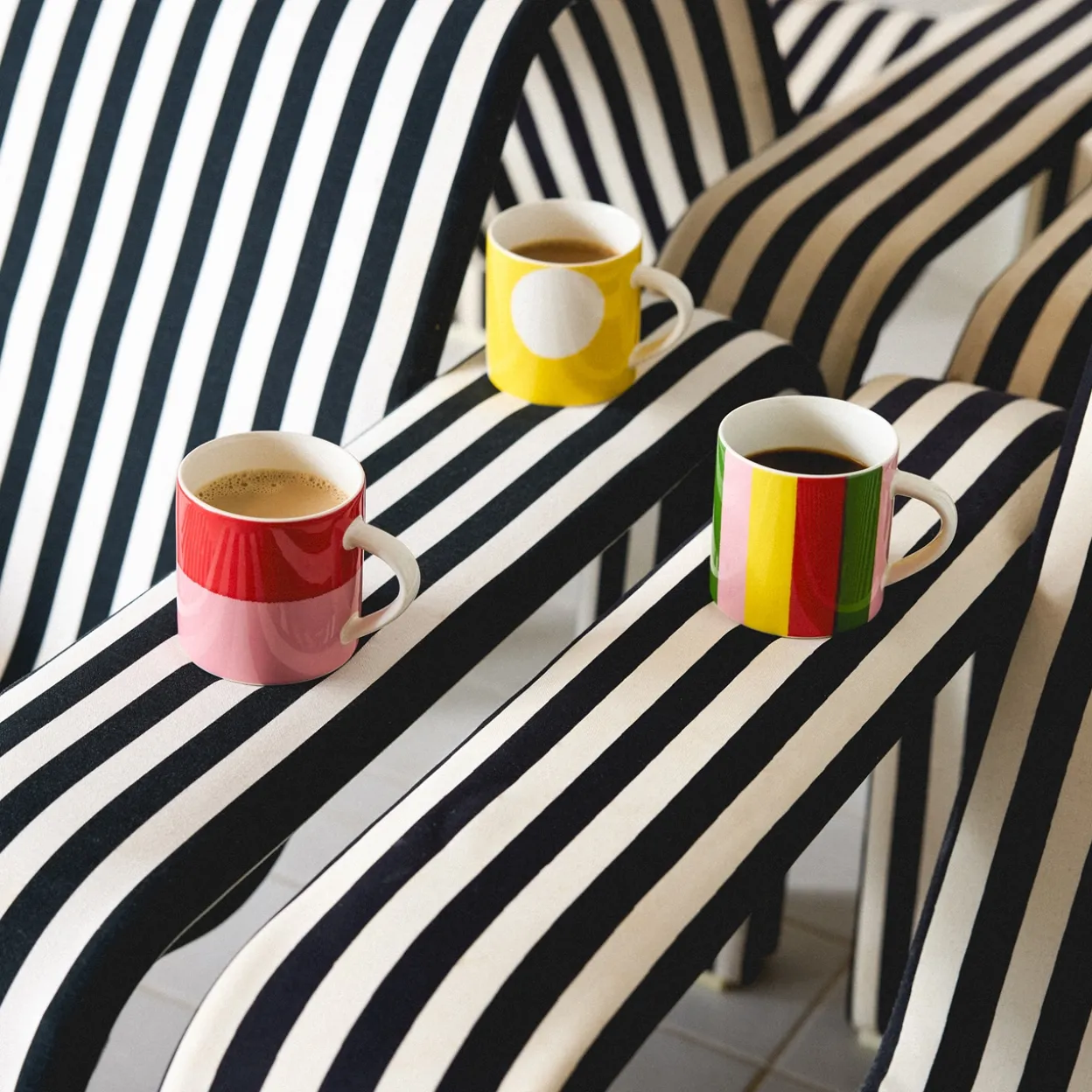 Muki 0,35L 2-väri pinkki-punainen